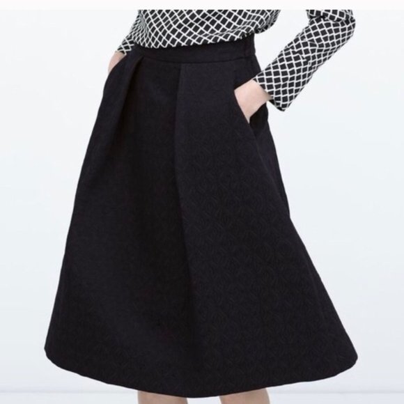 New Zara jacquard floral textured pleated high rise volume a-line midi skirt - Picture 5 of 15